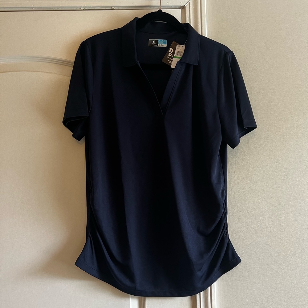 NWT Navy blue women’s golf shirt size large with sun protection